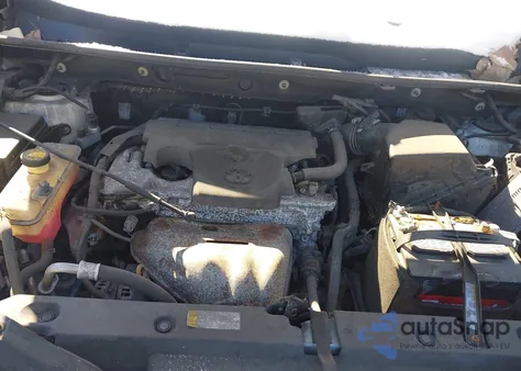 2016 Toyota Rav4 Le z USA, uszkodzony, nr VIN 2T3BFREV7GW471908